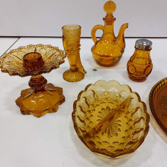 Bundle of 13 Amber Glass Dishes image number 2