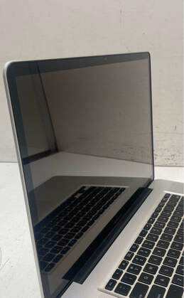 Apple MacBook Pro 17" (A1297) No HDD FOR PARTS/REPAIR alternative image