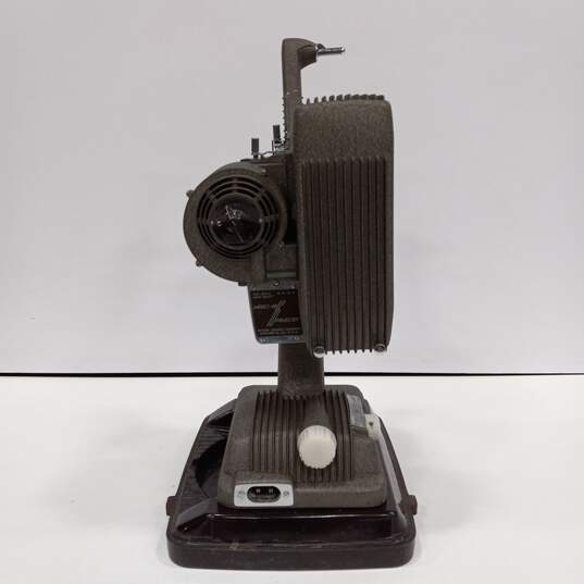 Vintage Revere 16mm Film Projector Model 48 image number 7