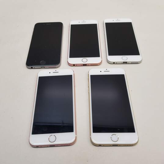Apple iPhones 6 & 6s - Lot of 5 (For Parts Only) image number 2