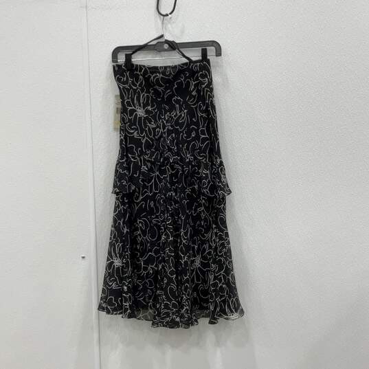 NWT Lauren Ralph Lauren Womens Black White Ruffle Abstract Long Maxi Skirt Sz L image number 4