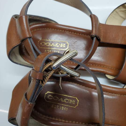 AUTHENTICATED WMNS COACH 'VELVET' LEATHER WEDGE STRAPPY SANDALS SZ 9 image number 6