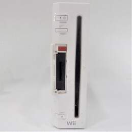 Nintendo Wii W/ 2 Controllers & 2 Games alternative image