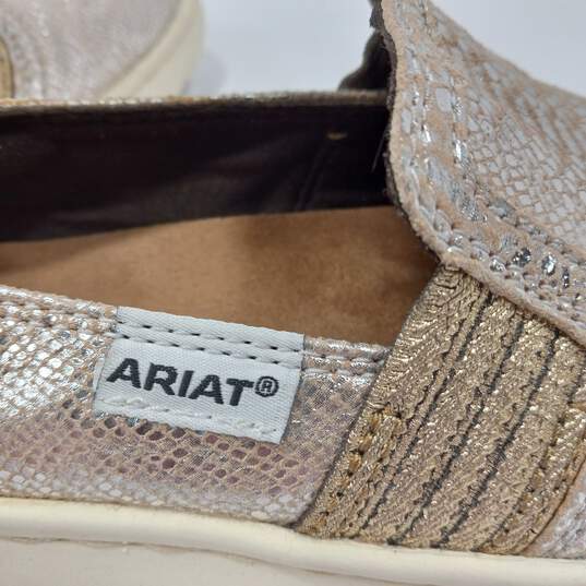 Women's Gold Tone Ariat Flats Size 7B image number 7