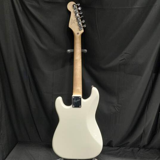 Squire By Fender Mini Electric Guitar White image number 2