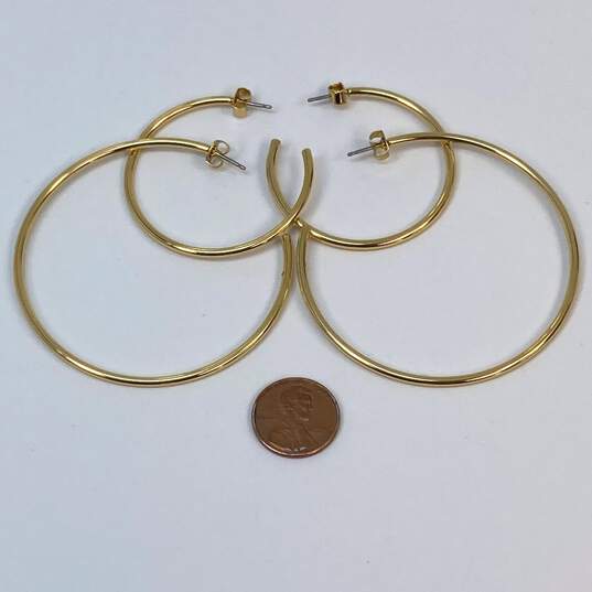 Set Of 2 Designer J. Crew Gold-Tone Semi Circle Hoop Earrings image number 3