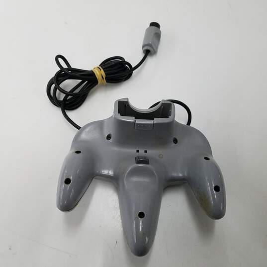Nintendo 64 Controller Untested image number 2