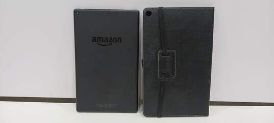 Amazon Fire HD 10 Tablet w/Case image number 2