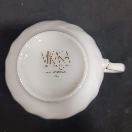 Mikasa Fine Ivory China 4 Tea Cups and 7 Saucers image number 5