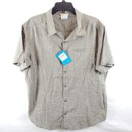 Columbia Men Grey Pattern Button Up Short Sleeve L NWT