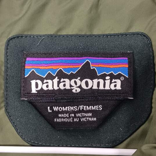 Women's Patagonia Green Puffer Jacket Size L image number 4