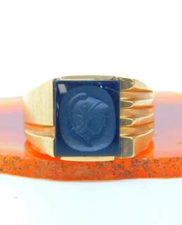 Vintage 10k Yellow Gold Figural Carved Onyx Ring 8.0g