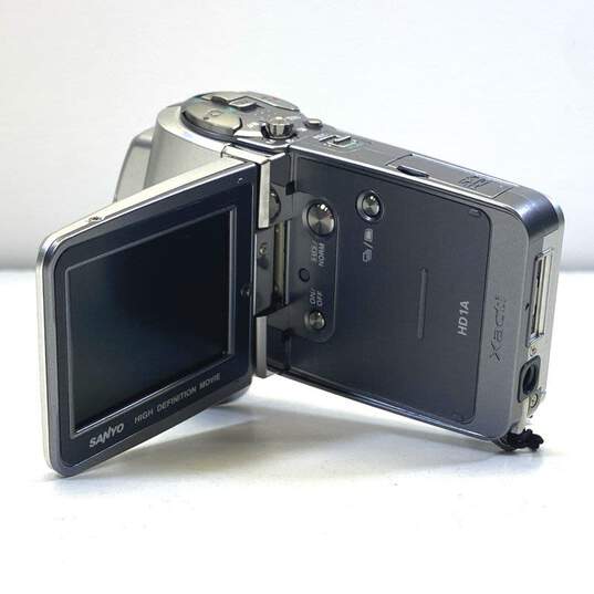 SANYO Xacti VPC-HD1A 5.1MP HD Camcorder image number 4