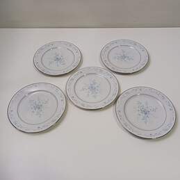 Bundle of 5 Noritake Contemporary Fine China Carolyn Floral White, Blue, And Silver Salad Plates alternative image