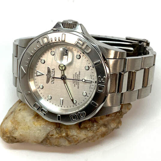 Designer Invicta Silver-Tone Date Indicator Round Dial Analog Wristwatch image number 1