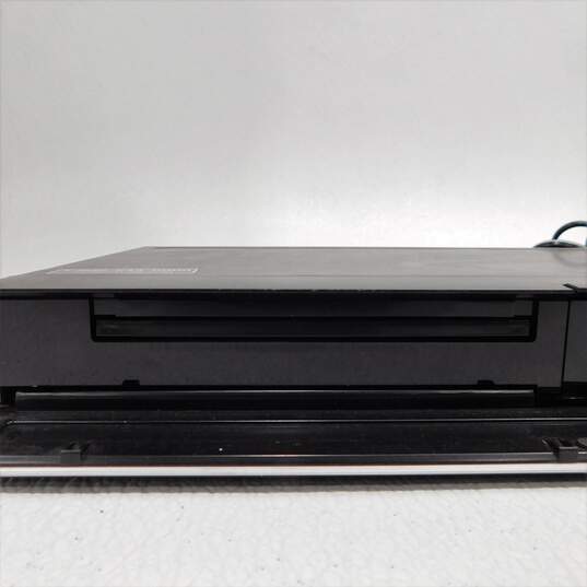 LG Brand BD570 Model Blu-Ray Disc Player w/ Power Cable image number 9