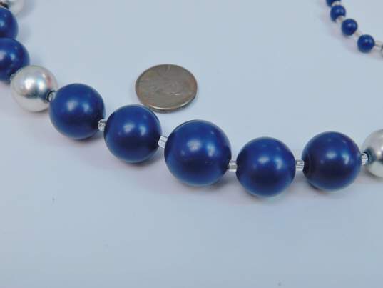 VNTG Navy Blue & Mixed Metals Beaded Necklaces image number 6