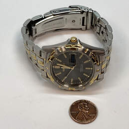 Designer Seiko 8F33-0029 Two-Tone Stainless Steel Round Analog Wristwatch alternative image
