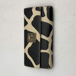 Dooney and Bourke Womens White Black Giraffe Print Leather Trifold Wallet