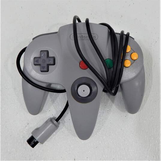 4 Ct. Nintendo 64 N64 Gray Controllers image number 3