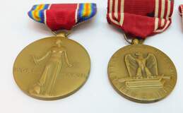 VNTG & Mod Military Ribbons & Medals alternative image