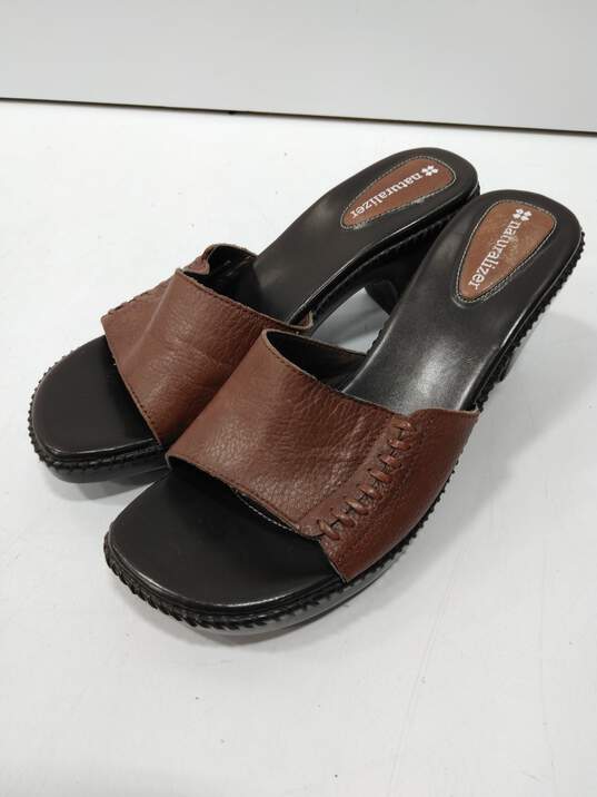 Women's Brown Naturalizer Casual Sandals Size 8M image number 1