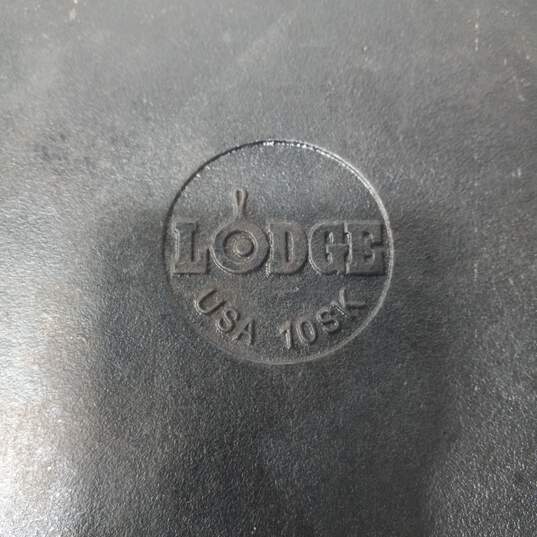 Lodge Cast Iron Skillet Model 10SK image number 4