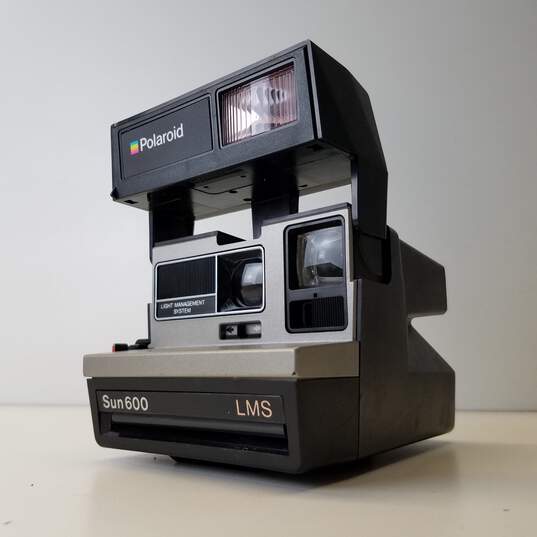 Buy The Polaroid Sun 600 Lms Instant Camera Goodwillfinds