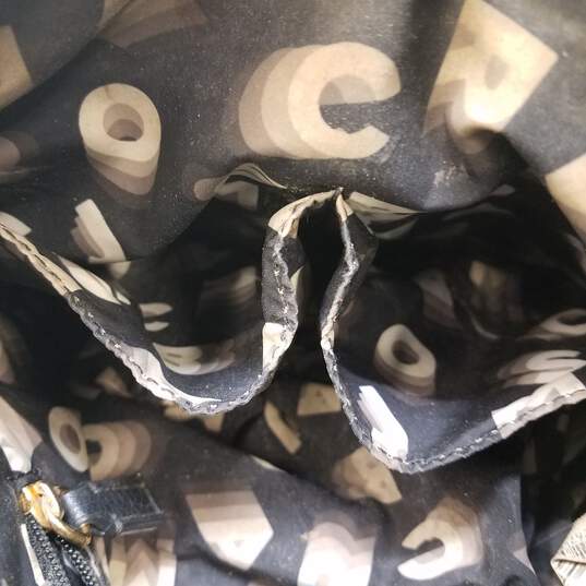 Marc Jacobs Lock That Messenger Crossbody Black Leather Bag image number 8