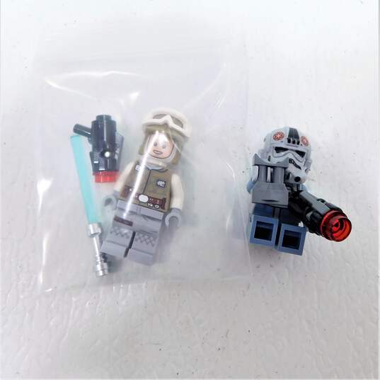 LEGO Star Wars AT-AT vs Tauntaun Microfighters 75298 & BB-8 Brick Sketch 40431 image number 4