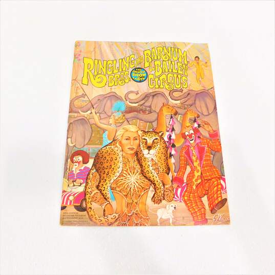 Ringling Bros and Barnum & Bailey Circus Program 1977 107th Edition image number 1