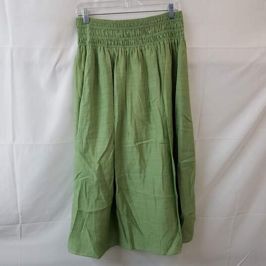 Vince. Midi Green Smock Waist Skirt Size L image number 1