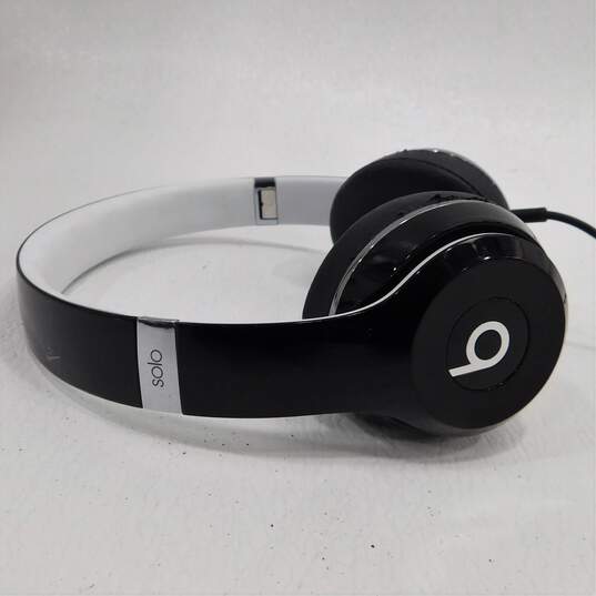 Beats by Dr.Dre Solo HD Wired On-Ear White black Headphones image number 2