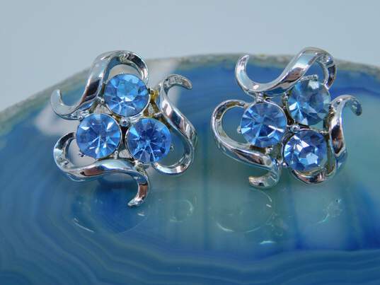 Vintage Icy Clear & Blue Rhinestone Statement Necklaces Brooches & Earrings 98.8g image number 6