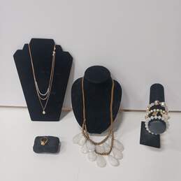 Bundle of Assorted Light Fashion Jewelry