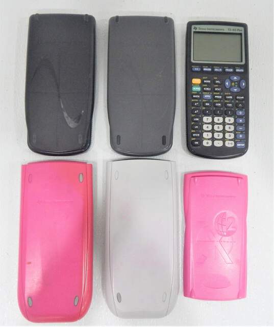 Texas Instruments  Graphing Calculators  2 TI 83. 2 TI - 84, 1 TI -82 image number 1