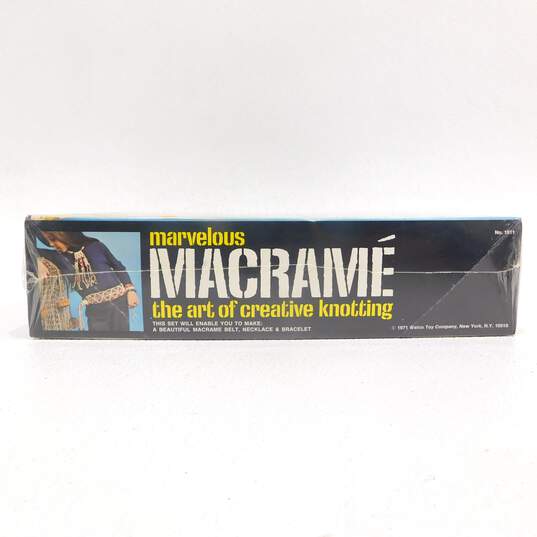 Sealed Marvelous Macrame Kit 1971 Walco Toy image number 4