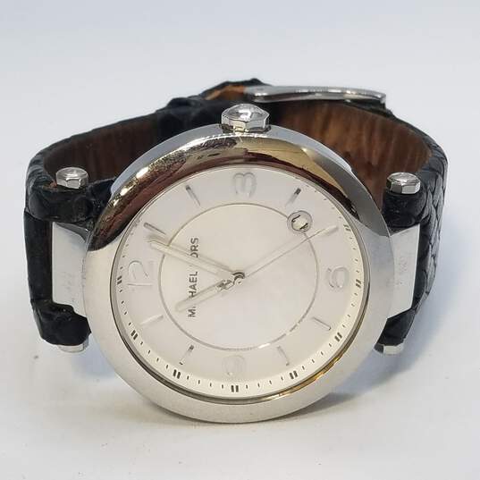 Michael Kors MK5072 MOP 39mm Quartz Leather Watch 57.0g image number 6