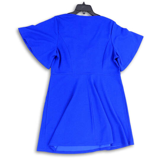 NWT Womens Blue V-Neck Short Sleeve Ruched Pullover Mini Dress Size 18 image number 2