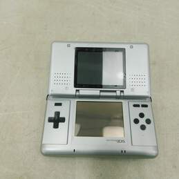 Nintendo DS alternative image