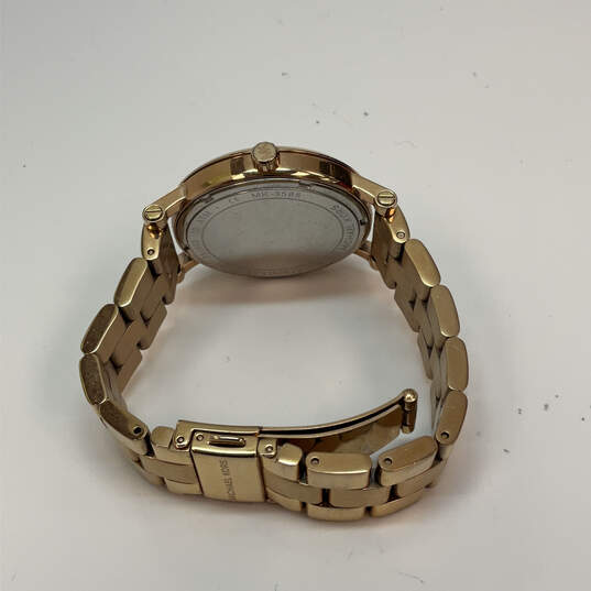 Designer Michael Kors MK-3585 Gold-Tone Round Black Dial Analog Wristwatch image number 4