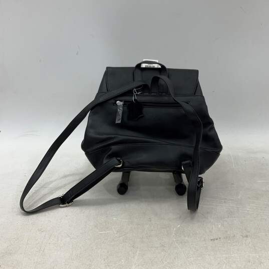 NWT Giani Bernini Womens Black Leather Inner Pockets Messenger Backpack image number 2