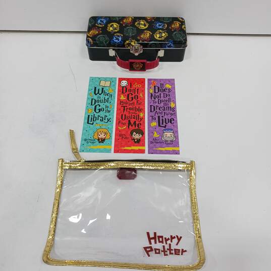 Harry Potter Tin Pencil Box & Clear Bag 2pc Bundle image number 1
