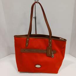 Authenticated Women's Coach Sawyer Tote alternative image