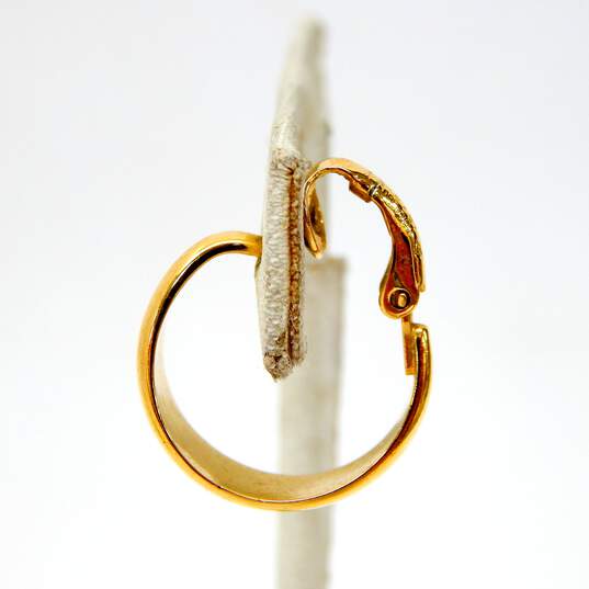 VNTG Crown Trifari Gold Tone Clip-On Hoop Earrings 5.5g image number 3