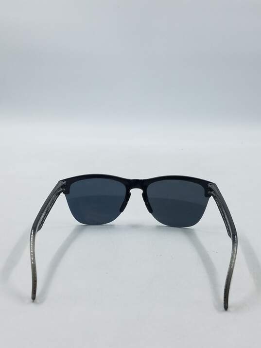 Oakley Frogskins Black Sunglasses image number 3