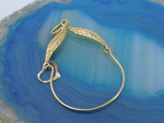 14K Yellow Gold Leaves Charm Holder With Heart Charm 1.8g image number 2