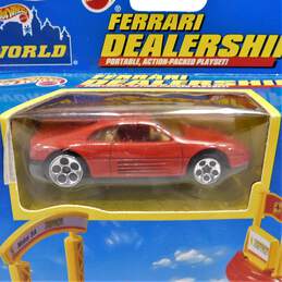 2000 Hot Wheels World Ferrari Dealership Red Ferrari 69553 alternative image