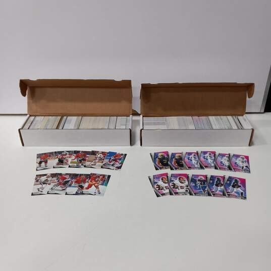 7.75lb Bulk Lot of Assorted Sports Trading Card Singles image number 1