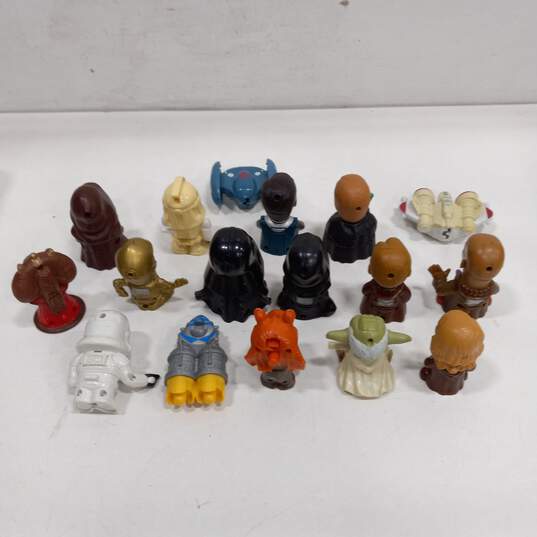 Lot of Assorted Burger King Star Wars Collectible Toys image number 2